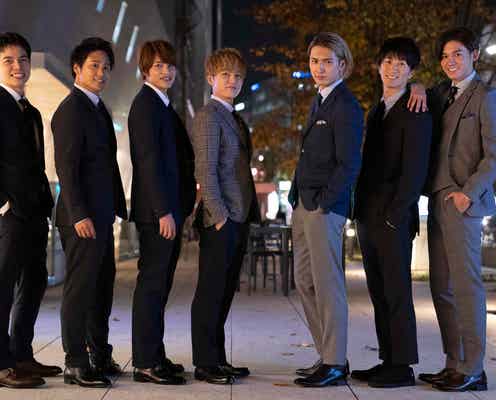 ジャニーズWEST、スーツ姿で集結 人気連載“新プロジェクト”始動