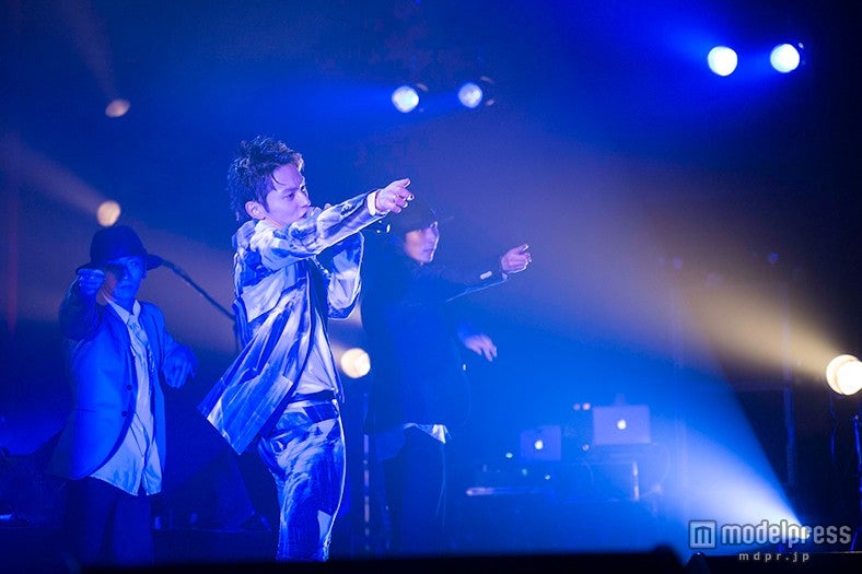 AAA日高光啓、非日常の世界へエスコート “踊れるラッパー”の本領