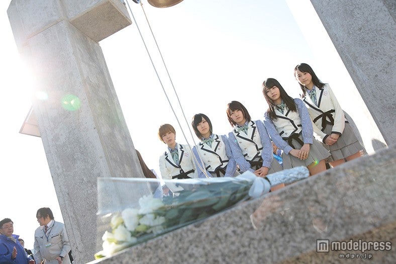 「『誰かのために』プロジェクト」／2013年（C）AKS