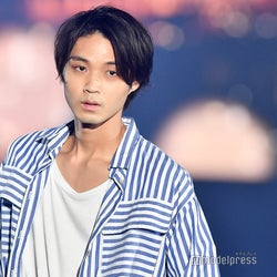 磯村勇斗、地元・静岡で凱旋ランウェイ「かっこいい!」黄色い歓声飛び交う<TGC SHIZUOKA 2019>