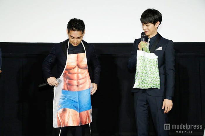 柳楽優弥、瀬戸康史(C)2015 杉浦日向子・MS.HS/「合葬」製作委員会