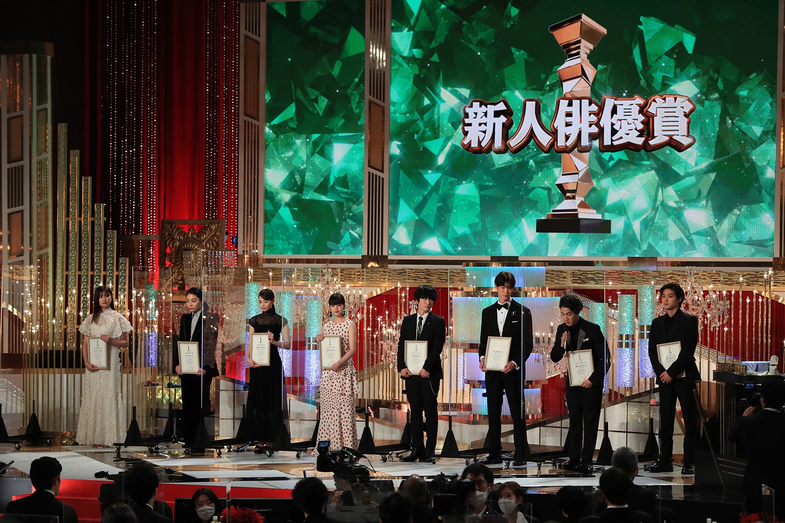 吉川愛、三浦透子、西野七瀬、今田美桜、Fukase、宮沢氷魚、尾上右近、磯村勇斗（C）東京写真記者協会