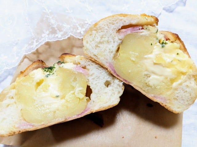じゃがいものパンの断面