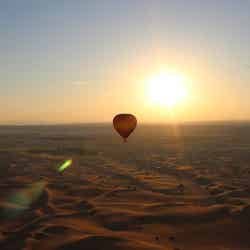 飛行中の気球/画像提供:ドバイ政府観光局