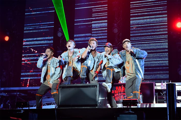 全国ワンマンツアー「DOBERMAN INFINITY LIVE TOUR 2016“THE LINE”」(画像提供:所属事務所)