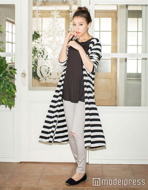 ハイウエストニークラッシュ「Re:EDIT by GALSTAR」1,798円(税込)グレー／画像提供：Re:EDIT by GALSTAR