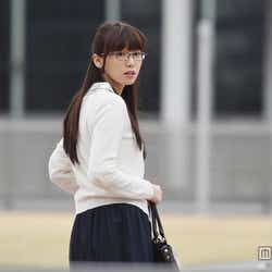 モデルプレス - 飯豊まりえ、山下智久の妹役に抜擢「アルジャーノンに花束を」出演に喜び語る