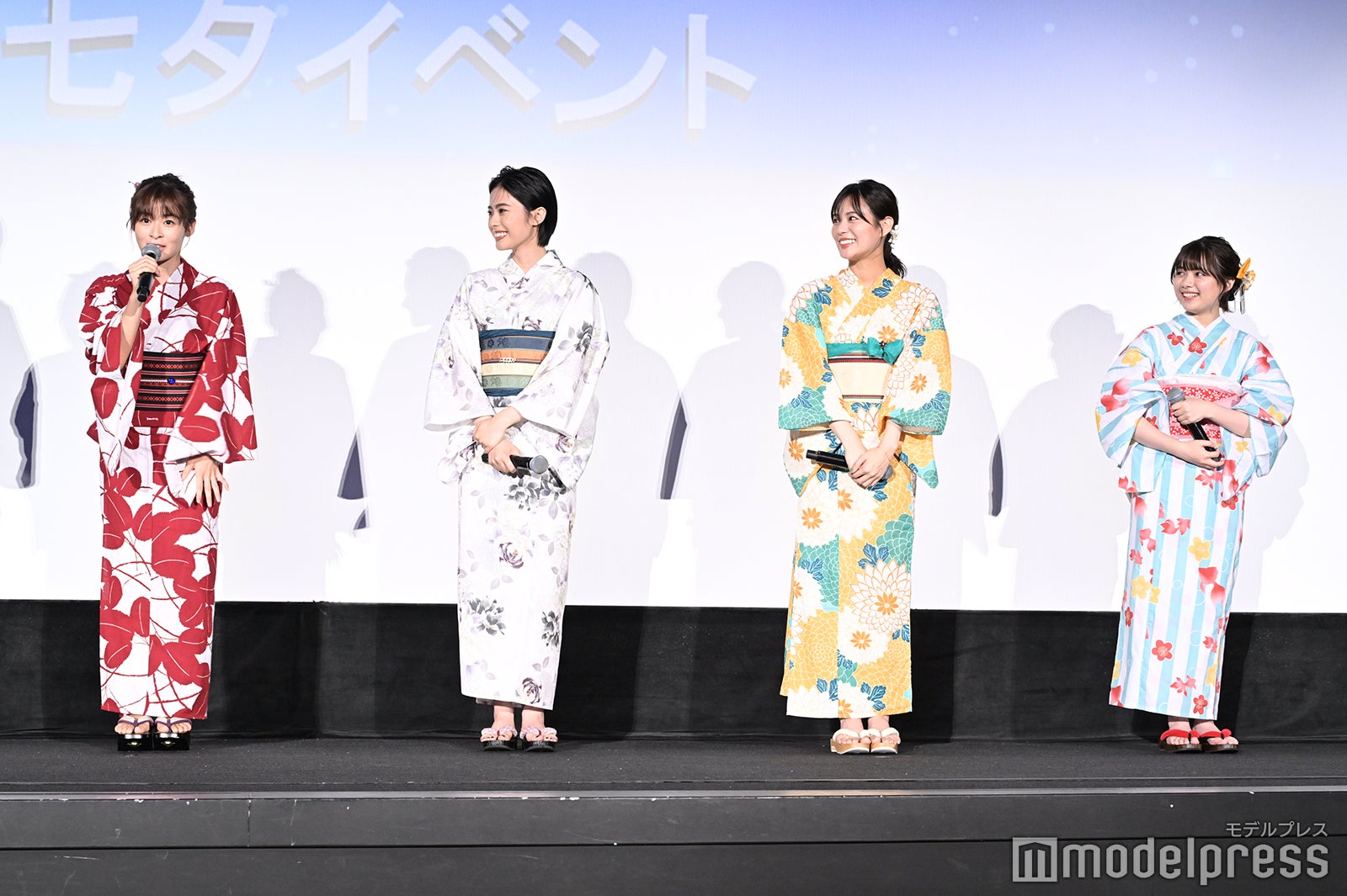 （左から）森七菜、安⻫星来、永瀬莉子、川崎帆々花（C）モデルプレス