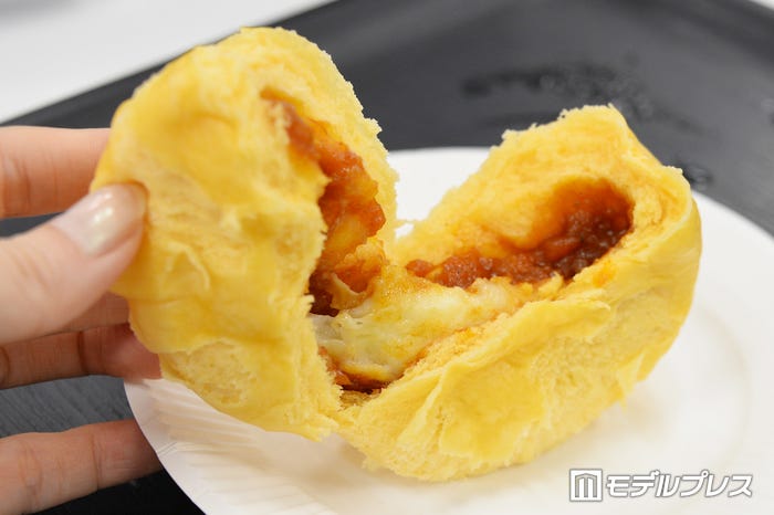 のびーるチーズのコク旨ピザまん(C)モデルプレス