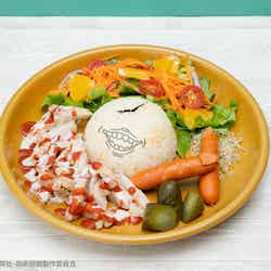 【虎杖悠仁】チキンオーバーライス税込1,540円(C)芥見下々/集英社・呪術廻戦製作委員会