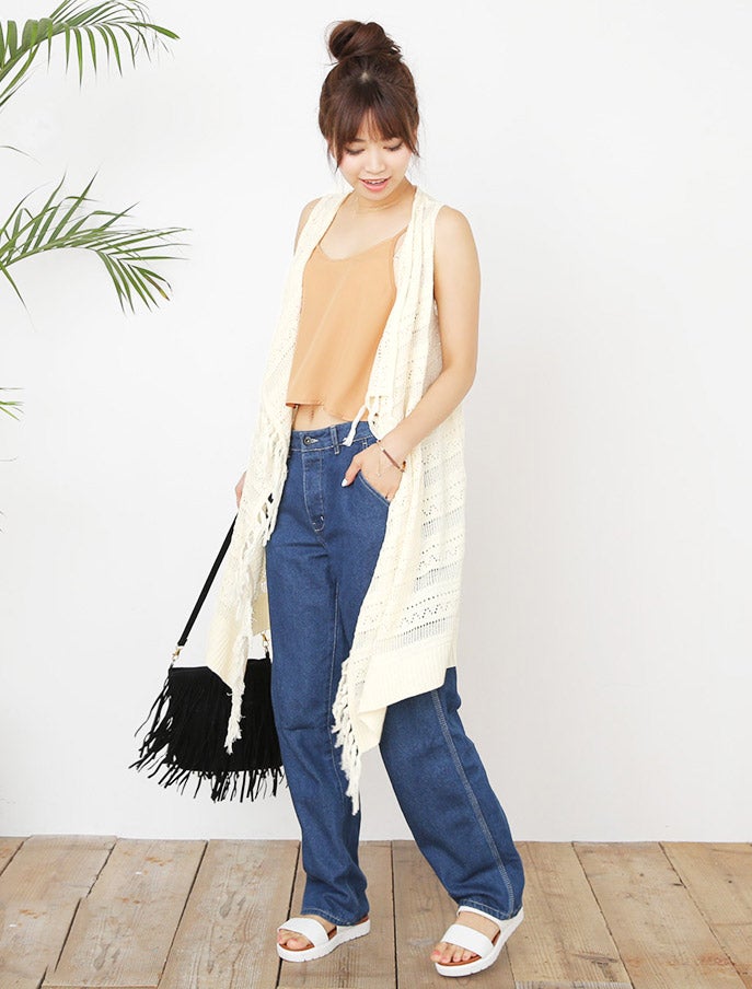 透かし編みフリンジ付ジレ「LuzLlena」3,970円（税込）／画像提供：LuzLlena