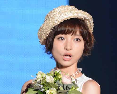 篠田麻里子、お腹チラ見せ 春満開コーデで魅了
