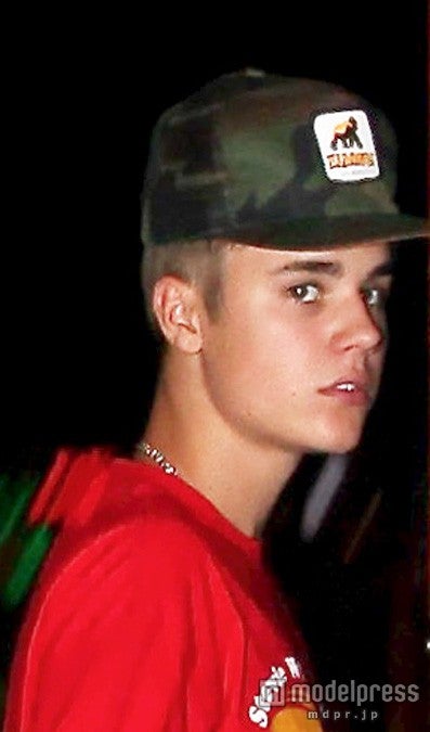 パパラッチを警戒？X17online.com / Zeta Image