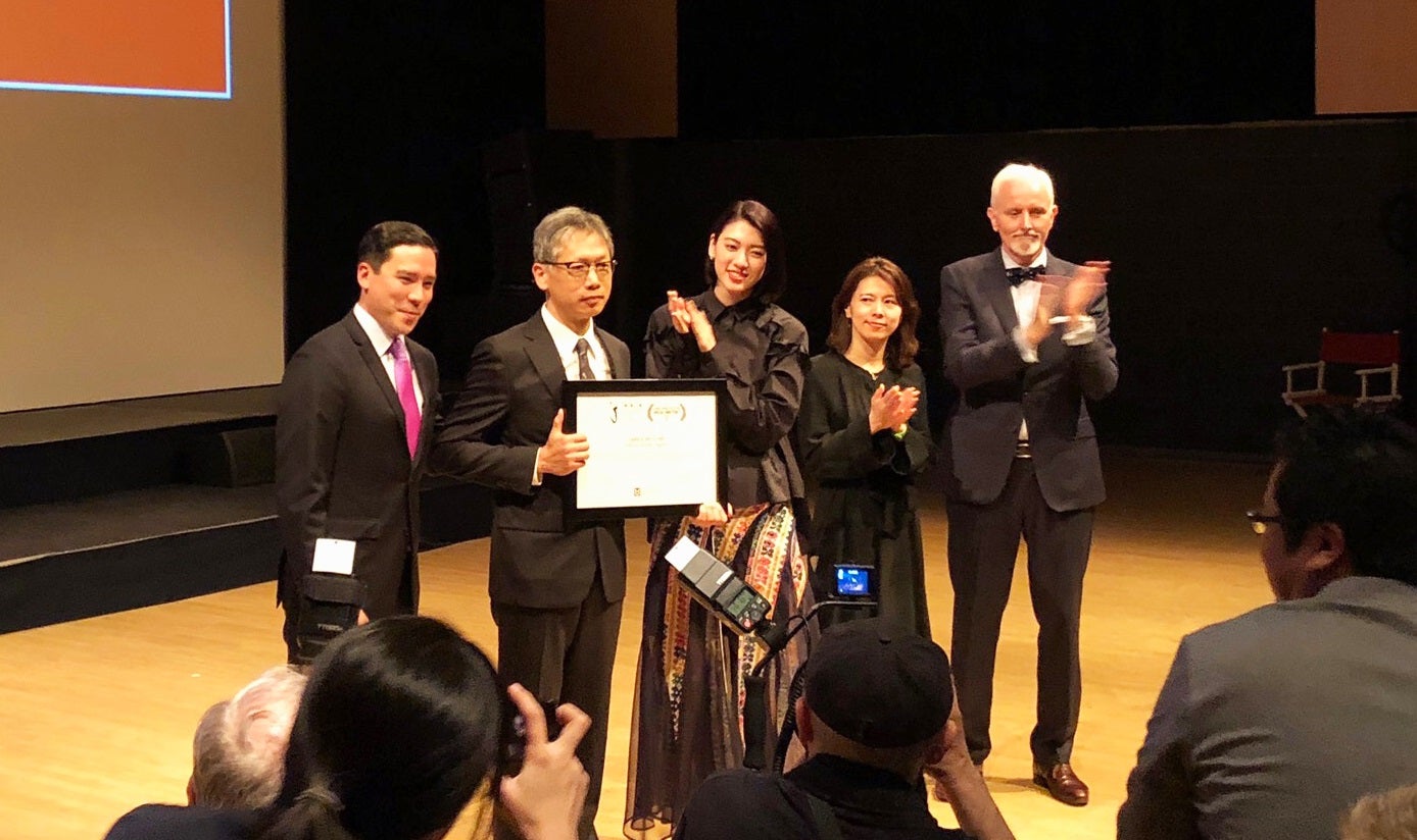 （中央）三吉彩花（C）2019映画「ダンスウィズミー」製作委員会