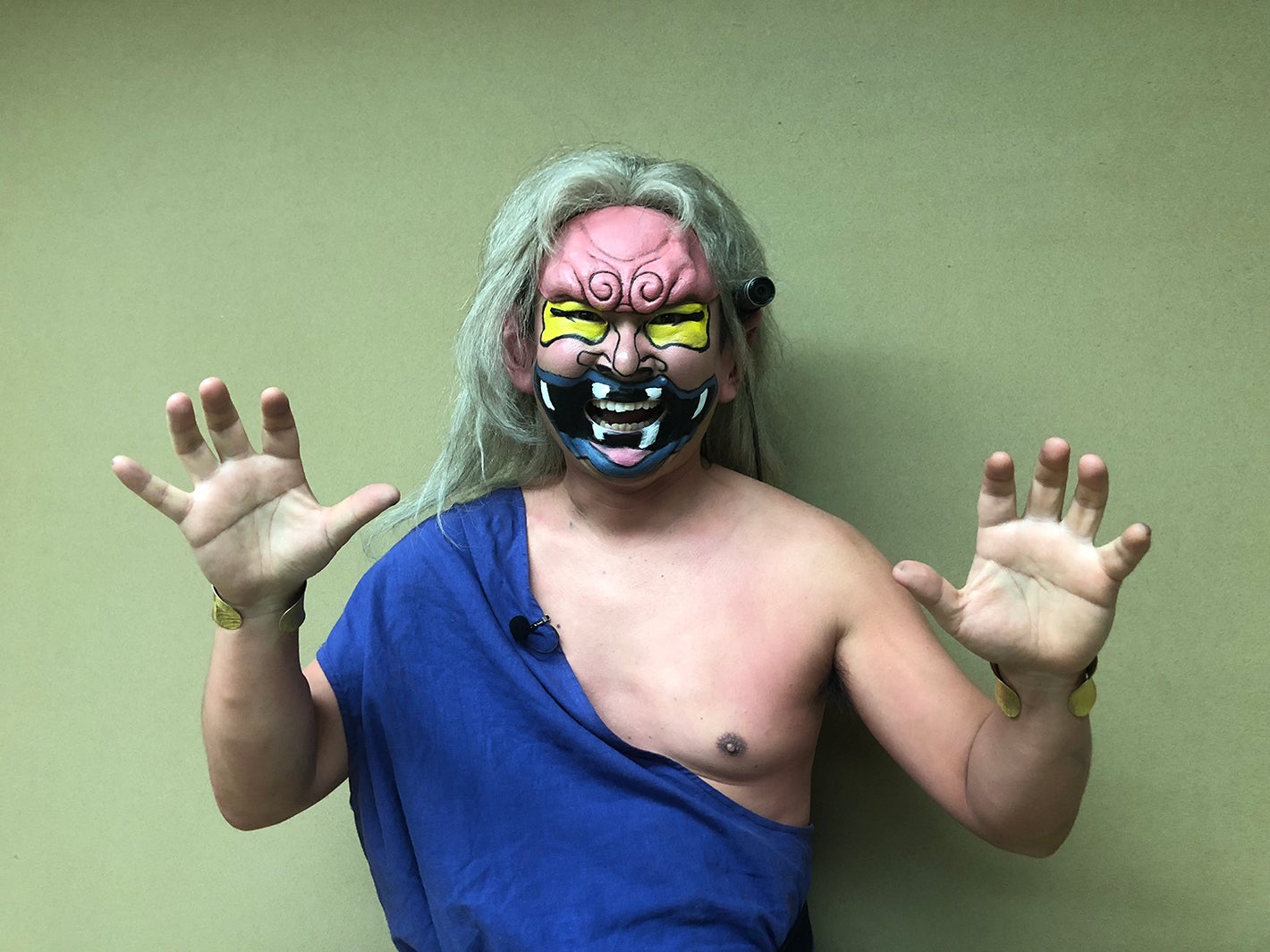 妖怪まくら返し姿の山内健司（C）フジテレビ