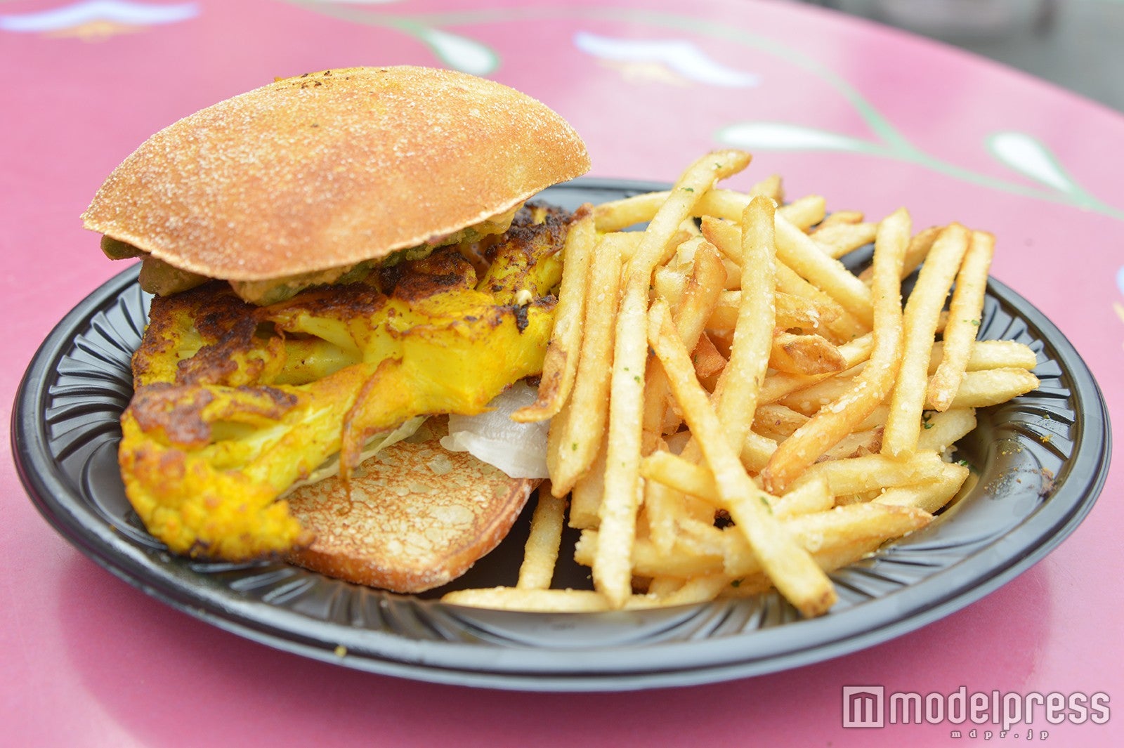 Enchanted Cauli-Flower Sandwich（＄10.99）／（C）モデルプレス