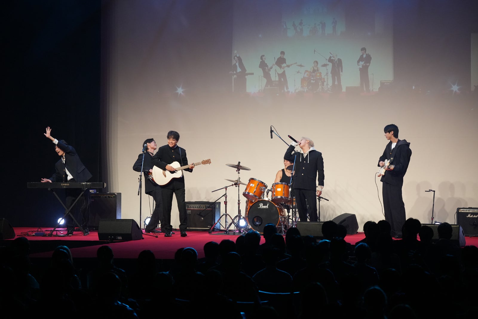 「ミス＆ミスター青山コンテスト2025」イベントの様子（提供写真）