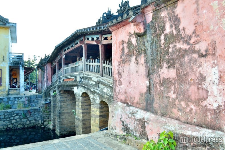 16世紀終わりに日本人と中国人、そしてベトナム人が造ったとされています／来遠橋（日本橋）