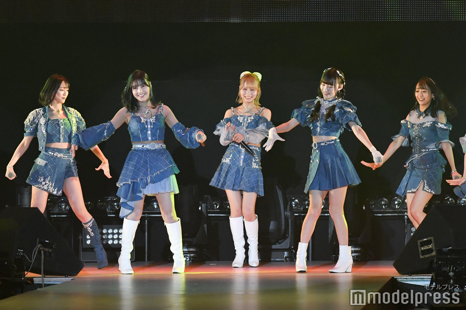 ＝LOVE（C）モデルプレス