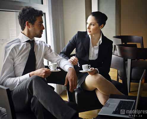 オフィス内で気になる男性と近づく5つのチャンス