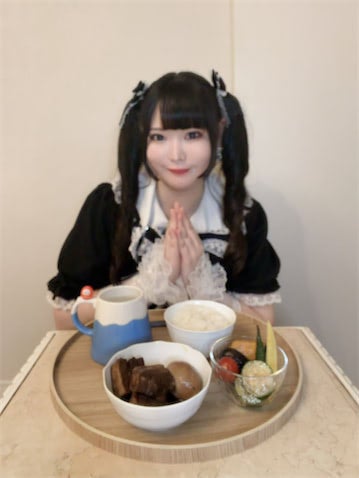 万バズ連発“大食いお姉さん”、手作り料理でファンの心を鷲づかみ「一緒に暮らしたい」「涙出た」