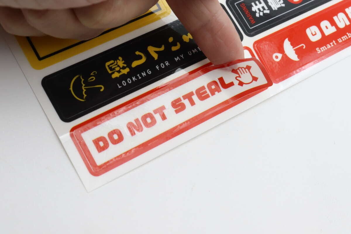 ダイソーの傘デコレーションシール（めじるし1）をはがす