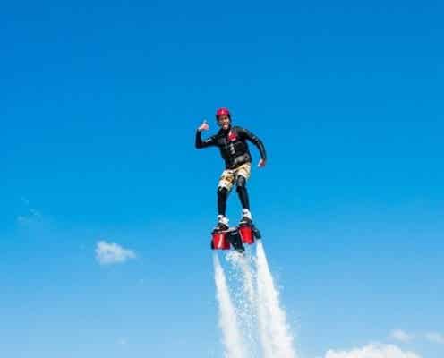 アクティブに夏を先取り、今注目のマリンスポーツ3選