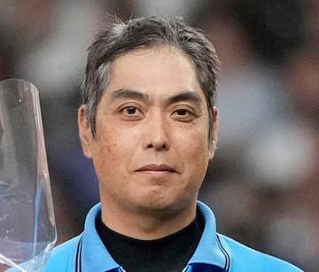 えっ？川上千尋が白井審判員と2ショット撮影「審判の白井さんが観劇」に「あーーーいぃって叫んでなかったか心配」「行動力凄いw」「まさかの」