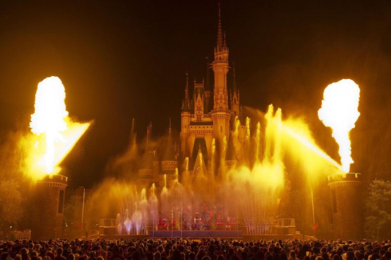 TDL「夏一番の、夏が来た！」ディズニー夏祭りが話題騒然