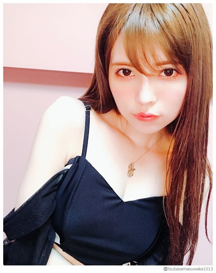 益若つばさ、谷間あらわなビキニショット公開 日焼け対策も詳細に伝授