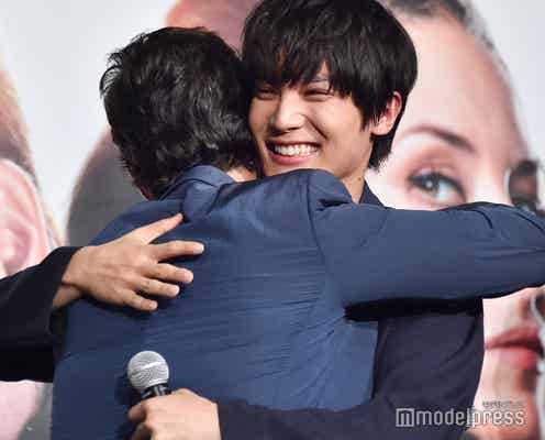 中川大志、大ファン“アントマン”と熱いハグ「いつもはキャーキャー言われるほうなんですけど」<アントマン&ワスプ>