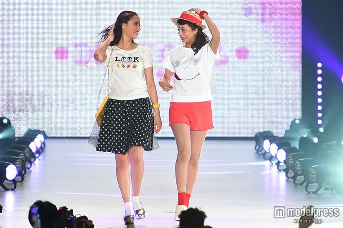 (左から)高橋ユウ、高橋メアリージュン