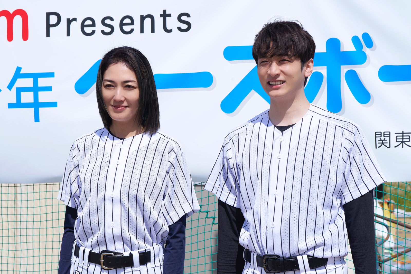 板谷由夏、小関裕太「いつか、ヒーロー」第1話（C）ABCテレビ