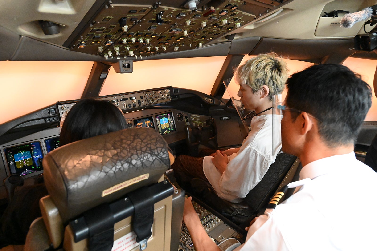 広瀬すず、坂口健太郎（C）テレビ朝日