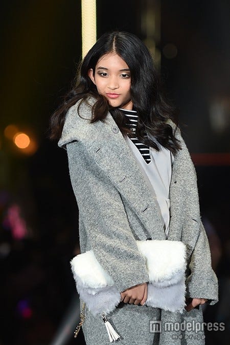 アヨナ万華/「第21回 東京ガールズコレクション2015 AUTUMN/WINTER」より