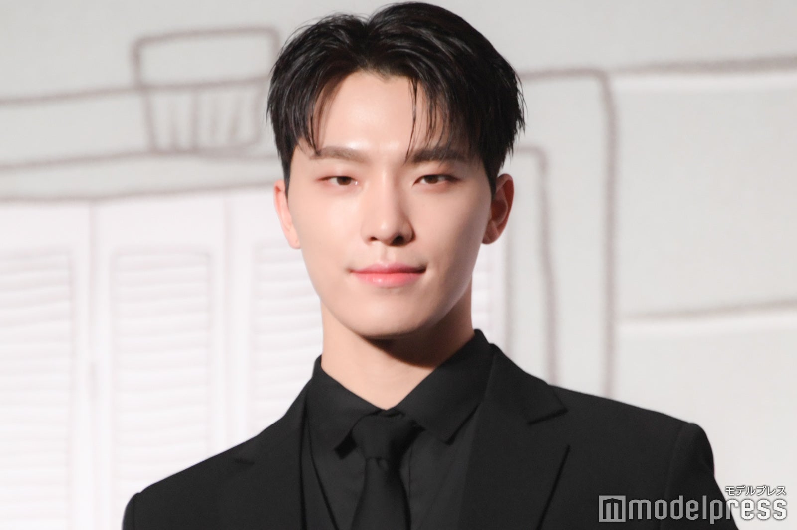 DINO（ディノ）（C）モデルプレス