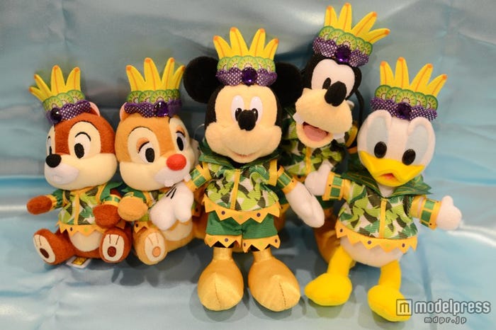 ぬいぐるみバッジ 各¥1600(チップ&デール ¥2400)