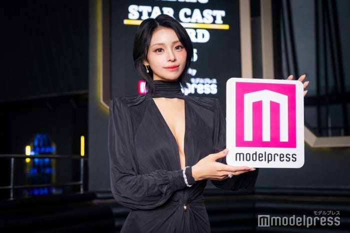 りの(C)モデルプレス