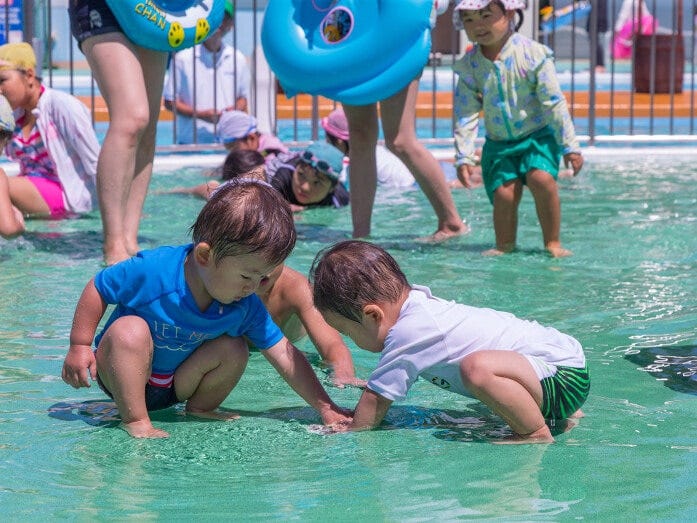 「ぐるぐるの浅瀬」は水深15cmなので安心です