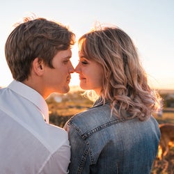 彼をドキドキさせてる 4項目でわかる キスの上手さテスト モデルプレス