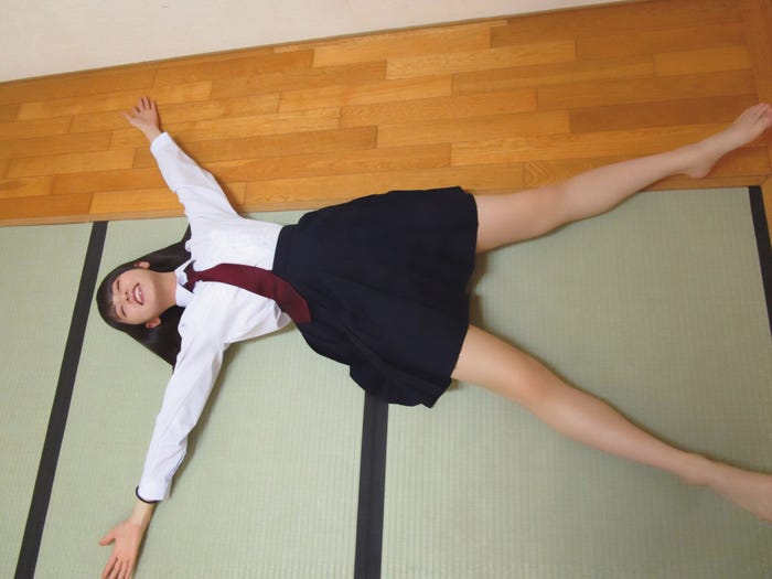 解放感たっぷりな齋藤飛鳥(撮影/若月佑美)(提供写真)