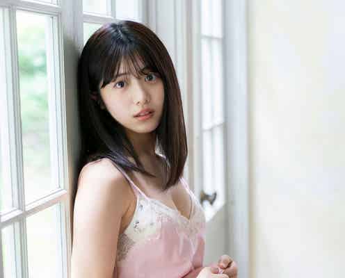 吉田莉桜、ランジェリー姿で色気解放