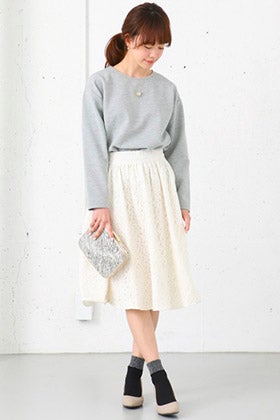 【WH】　リバーシブルレーススカート「URBAN RESEARCH」4,762円（税込）／画像提供：【楽天市場】URBAN RESEARCH ware house