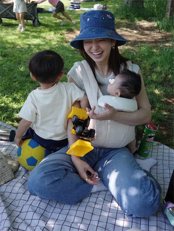 第二子出産の35歳元日テレアナ、手作り弁当持参でピクニック「お姉ちゃん小さなお母さんですね」
