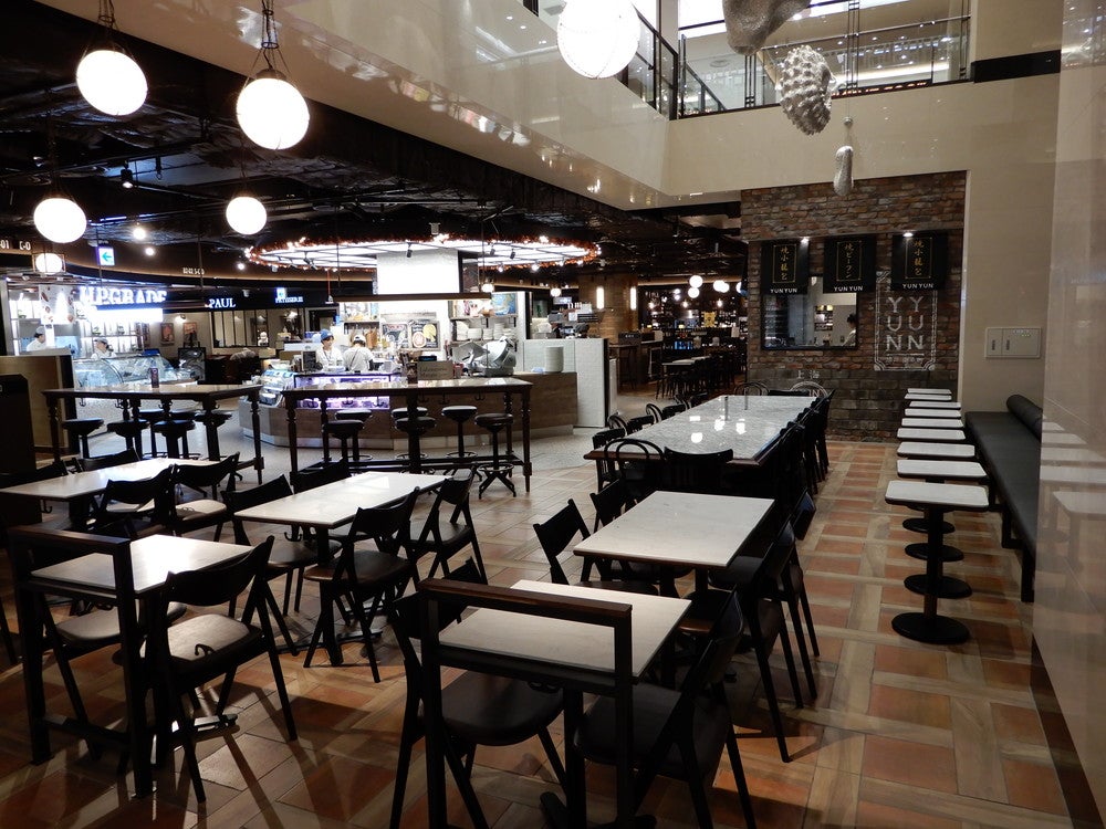 心斎橋フードホール／画像提供：アスリン