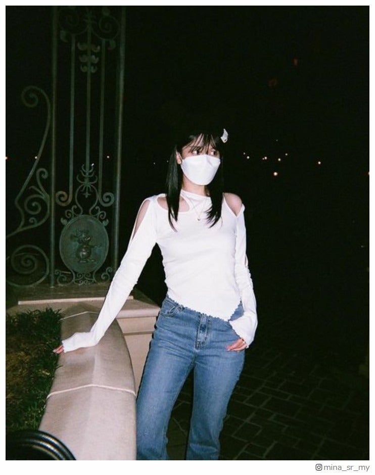 TWICEミナ、ディズニー満喫ショット再投稿「余韻浸ってるのかな」「親近感」の声