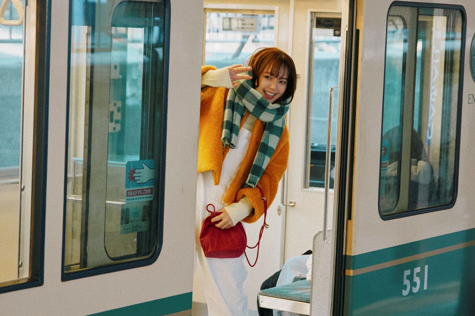 多部未華子「スロウトレイン」（C）TBS