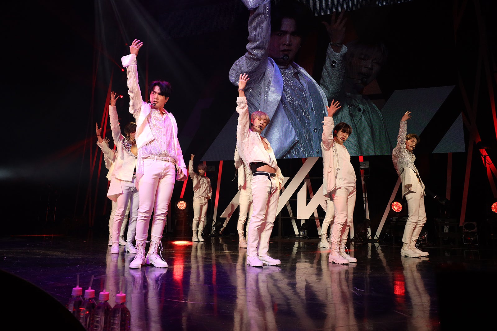 NIK （提供写真）