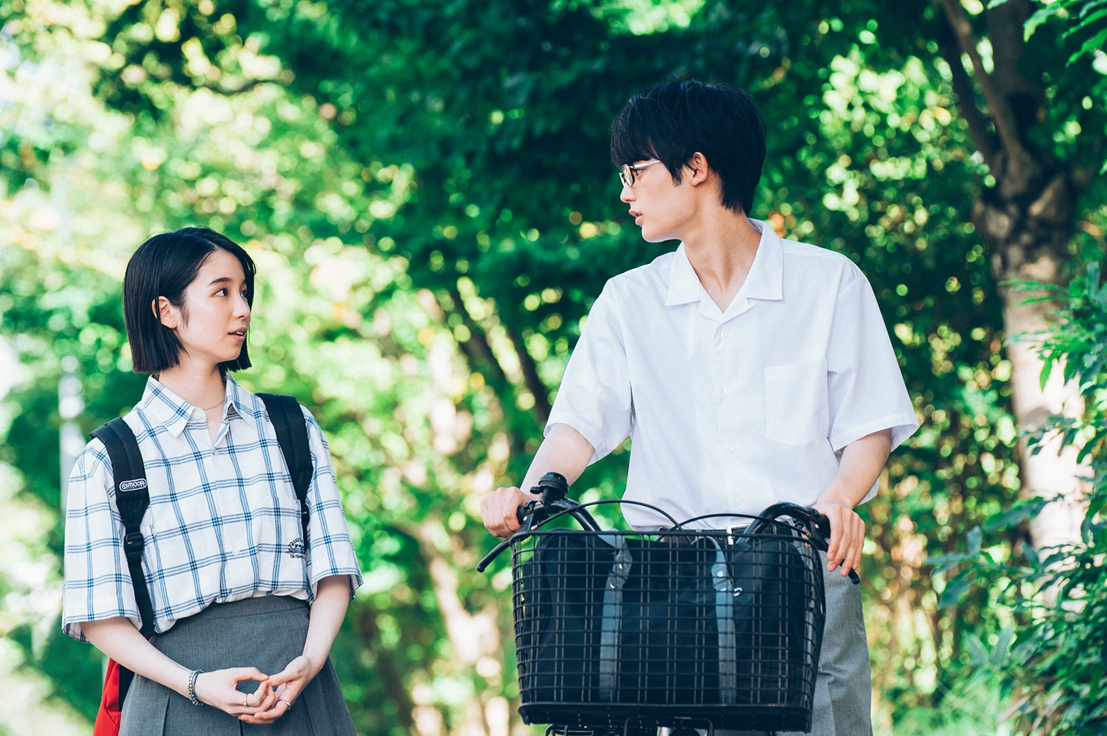 幸澤沙良、藤原大祐／「差出人は、誰ですか？」場面写真 （C）TBS／撮影：加藤春日