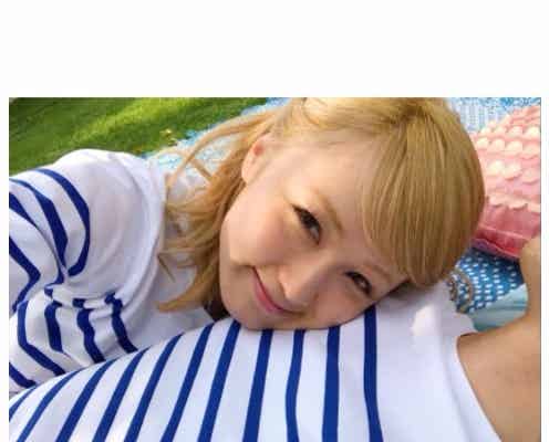 Dream Ami“添い寝デートなう”に「それは反則」「可愛すぎてダメ」と悶絶の声殺到